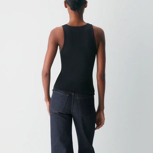 ARITZIA Original Contour '90s Tank - Picture 3 of 4